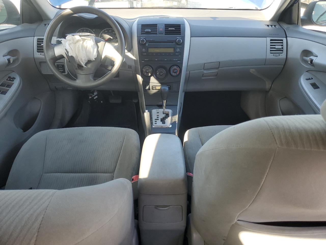 2010 Toyota Corolla - Image 8