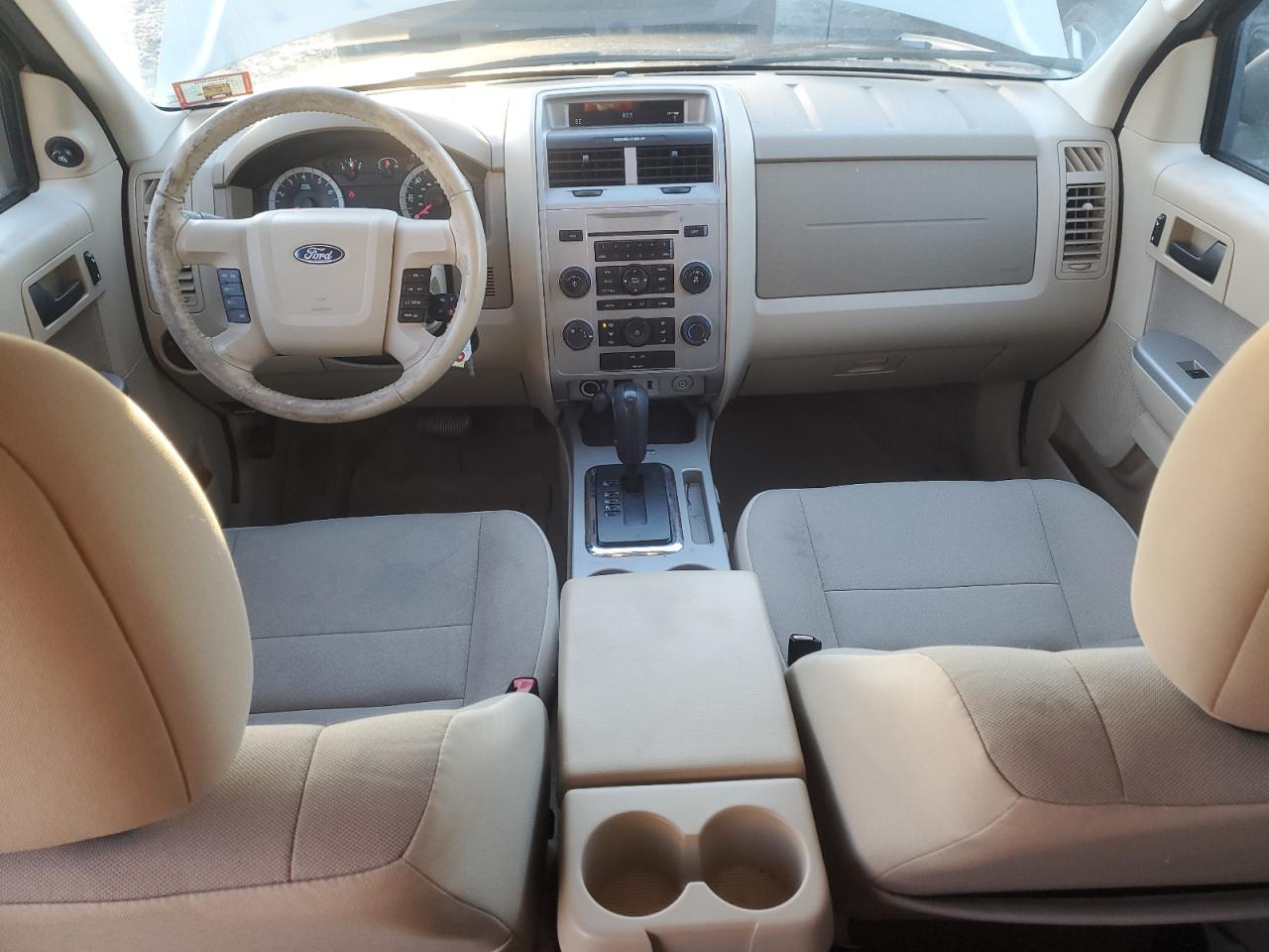2010 Ford Escape - Image 8