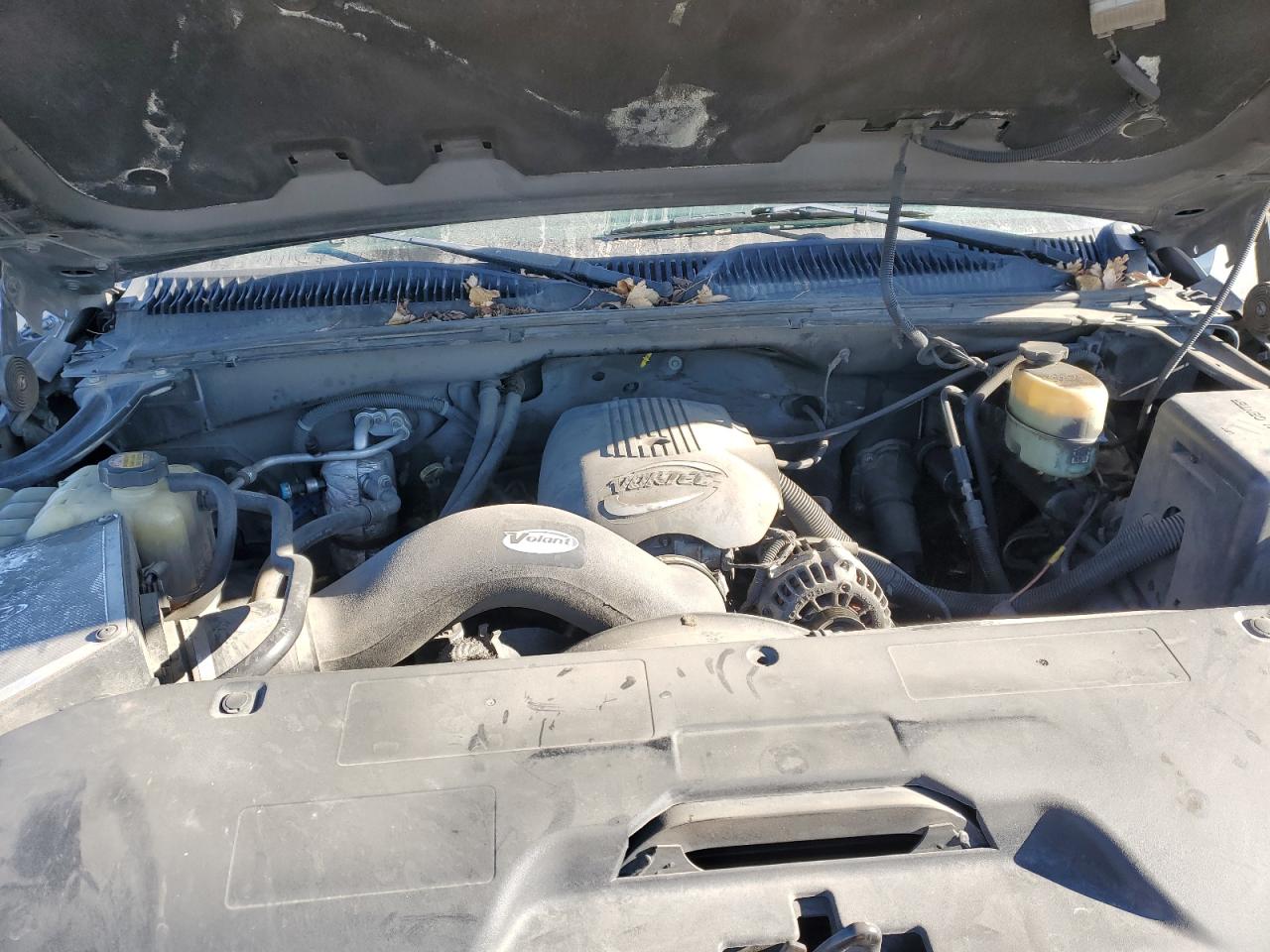 2001 Chevrolet Silverado - Image 11