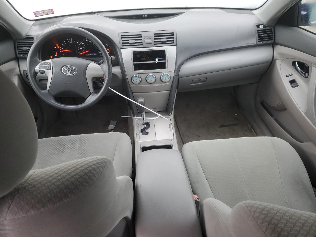 2009 Toyota Camry - Image 8