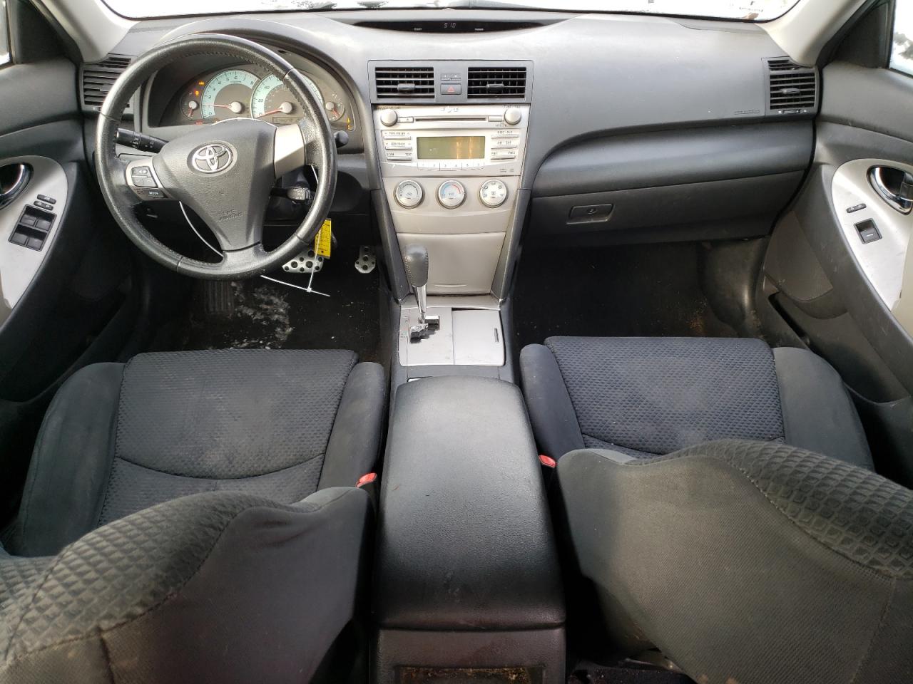 2011 Toyota Camry - Image 8