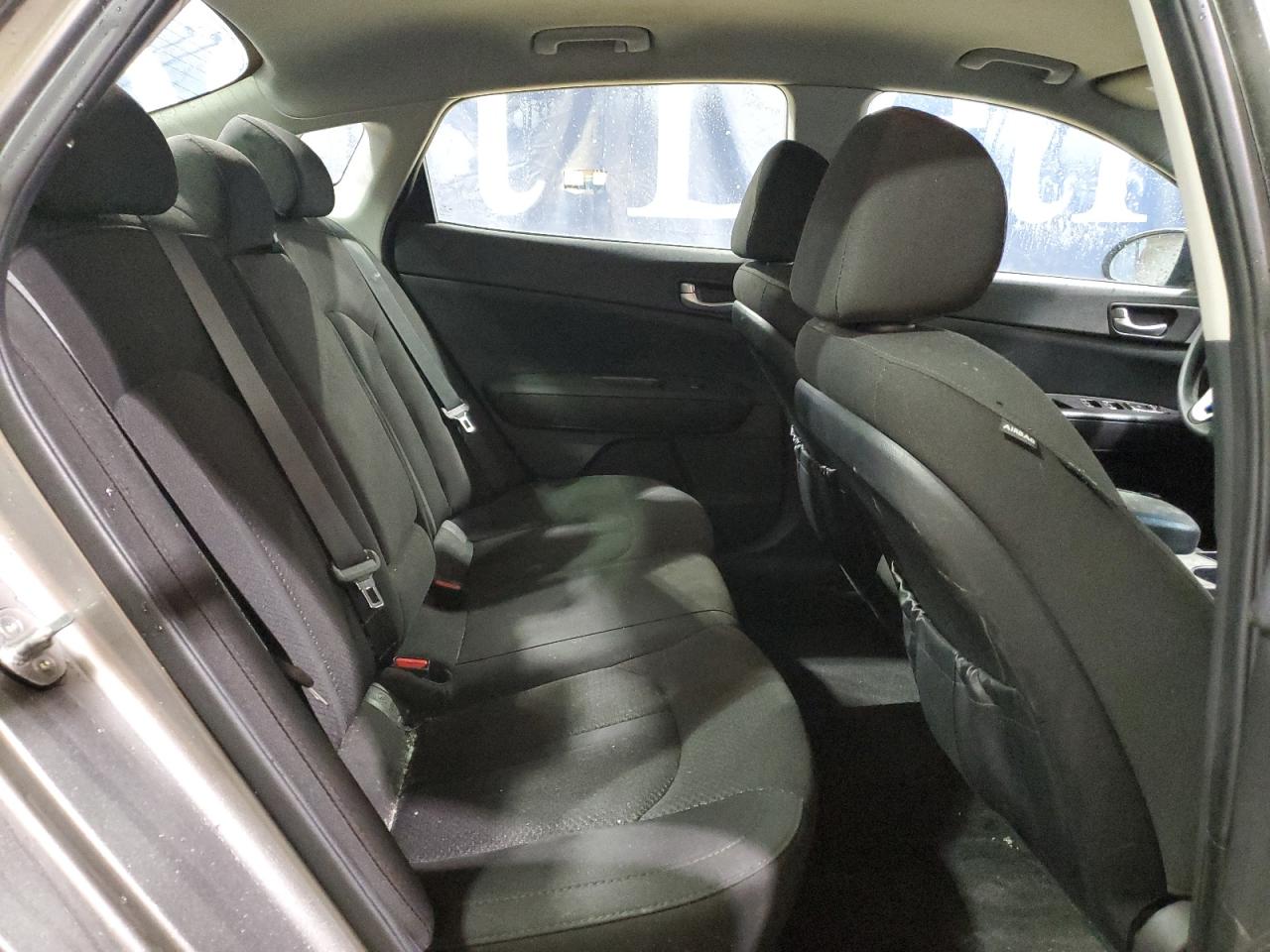 2018 Kia Optima - Image 10