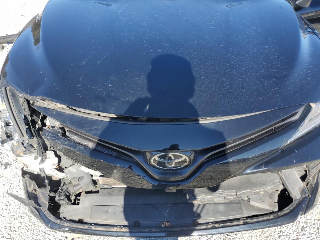 2018 Toyota Camry - Image 11