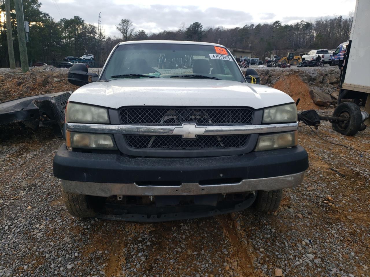 2004 Chevrolet Silverado - Image 5