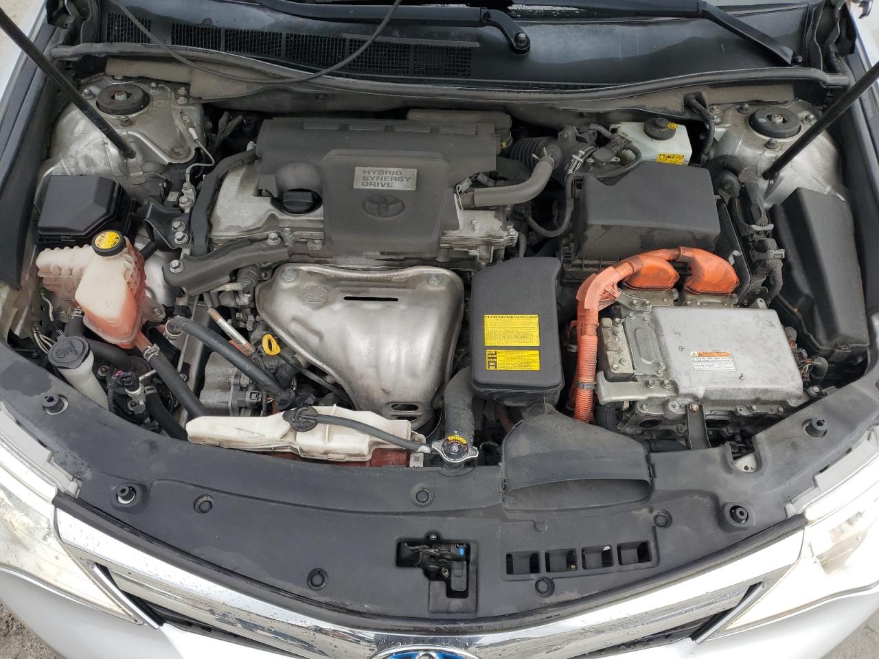2014 Toyota Camry - Image 11