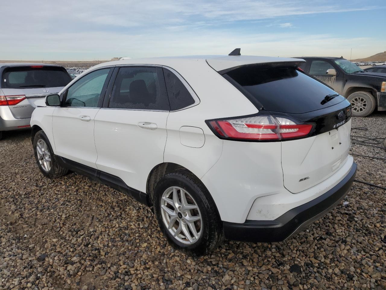 2023 Ford Edge - Image 2