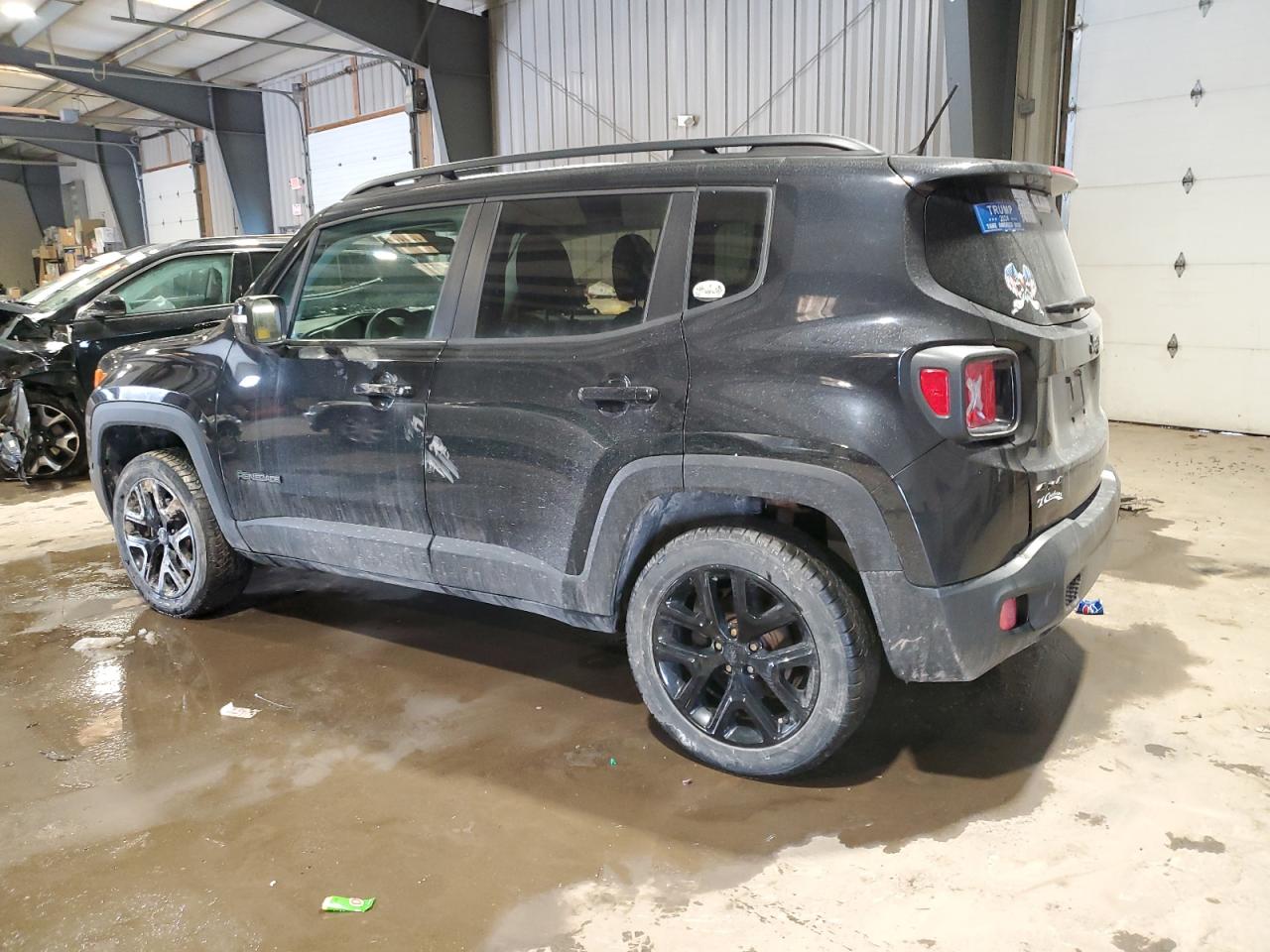2016 Jeep Renegade - Image 2