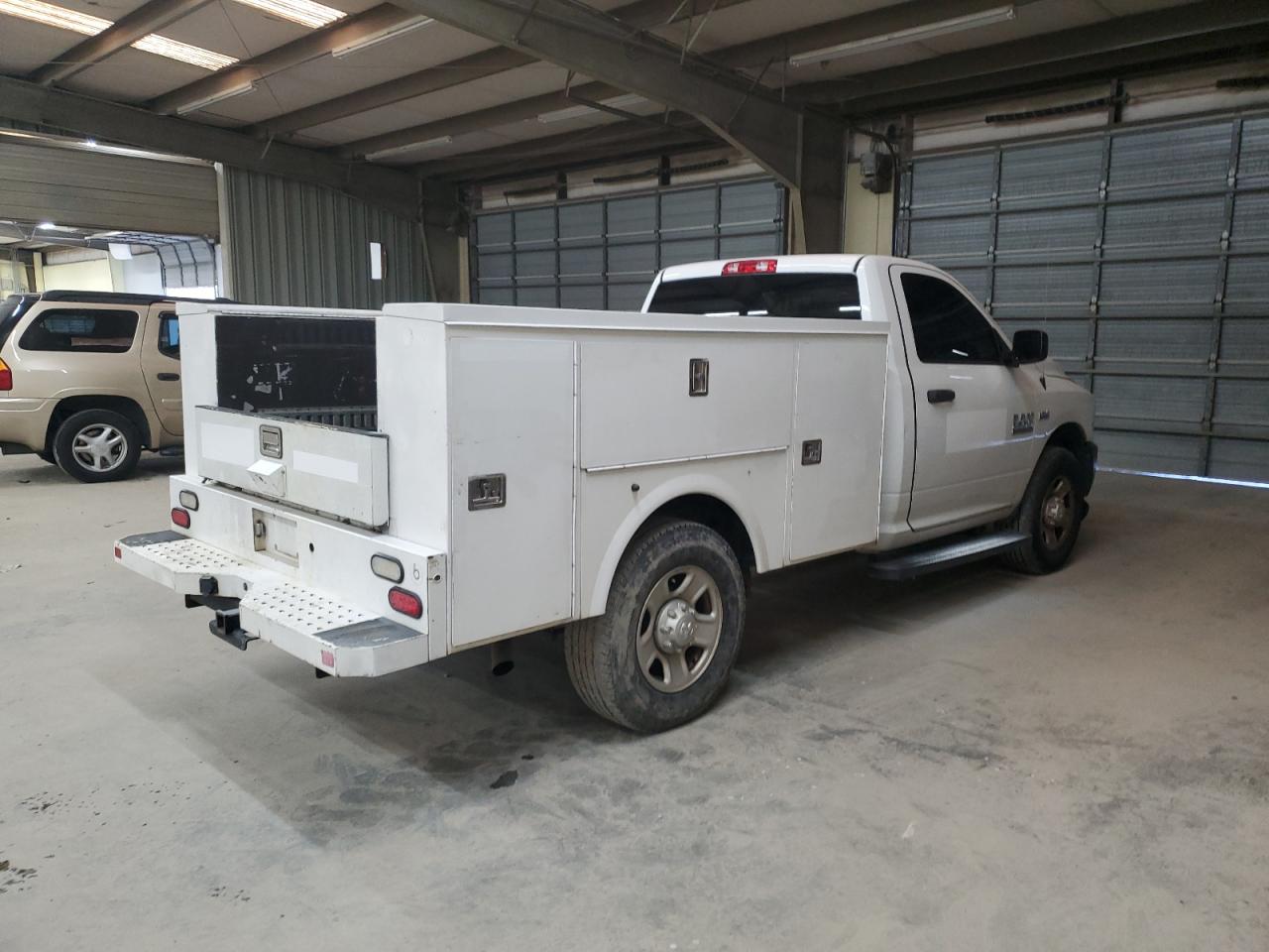 2015 RAM 2500 - Image 3