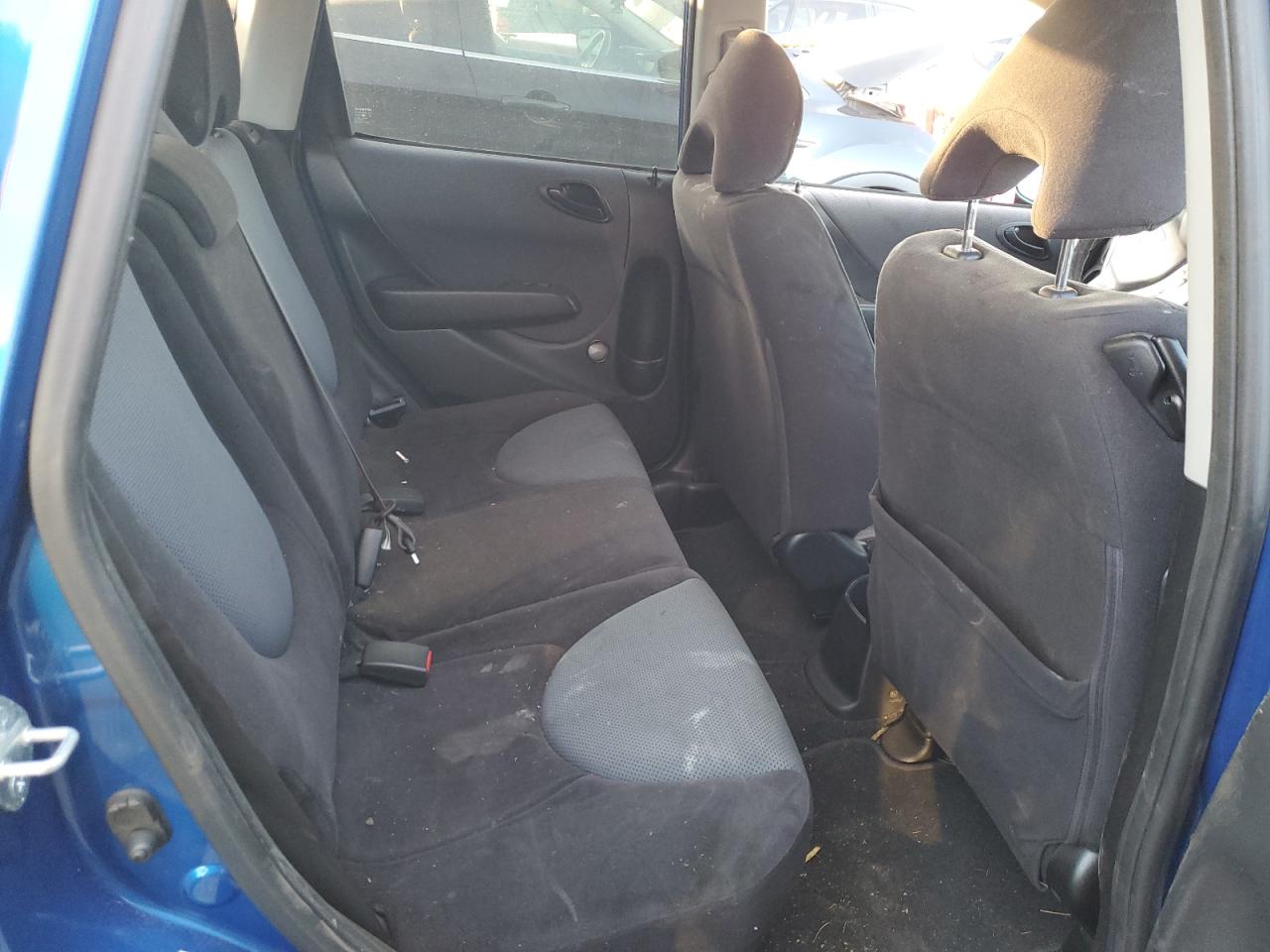 2007 Honda Fit - Image 10