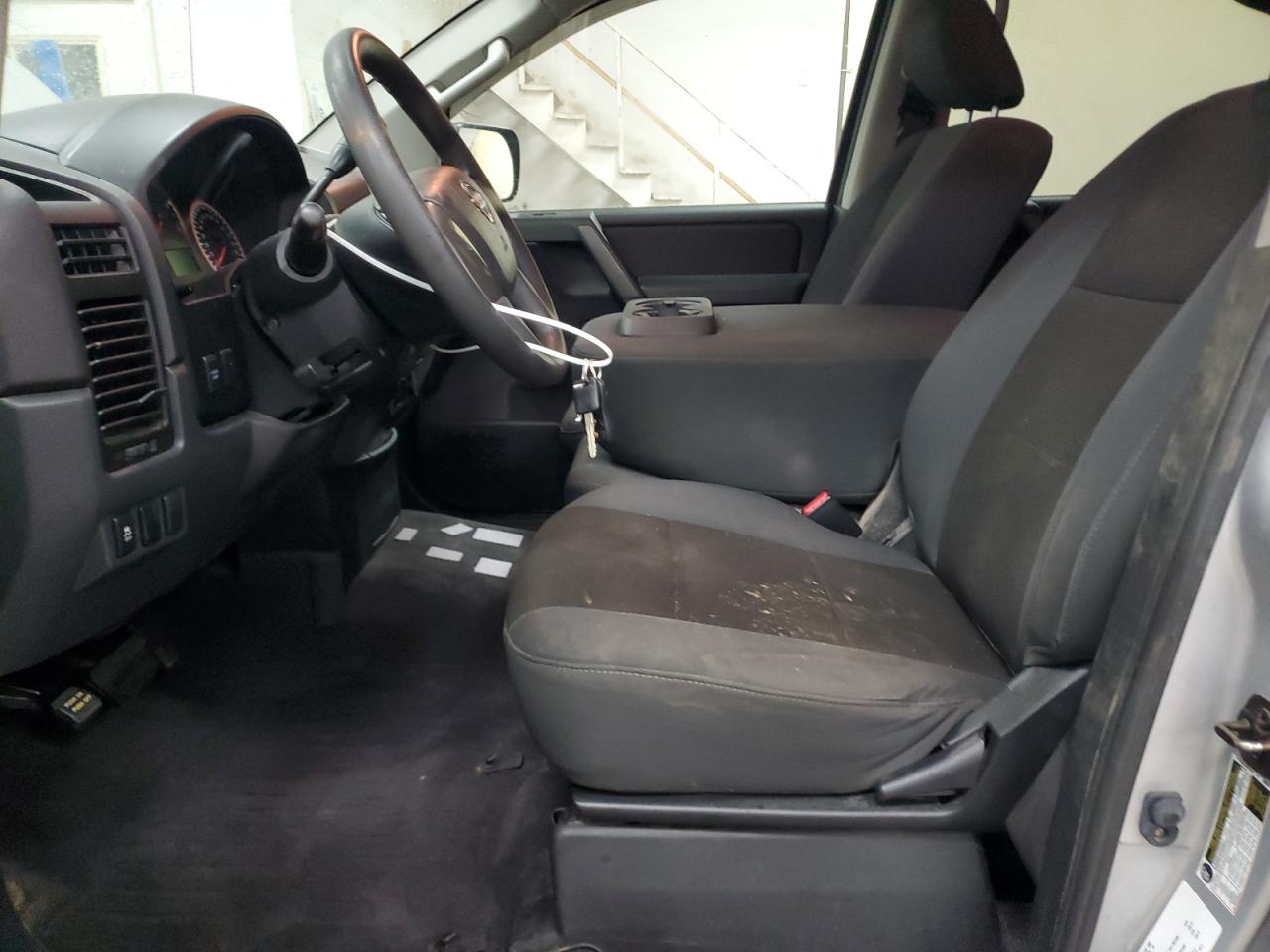 2014 Nissan Titan - Image 7
