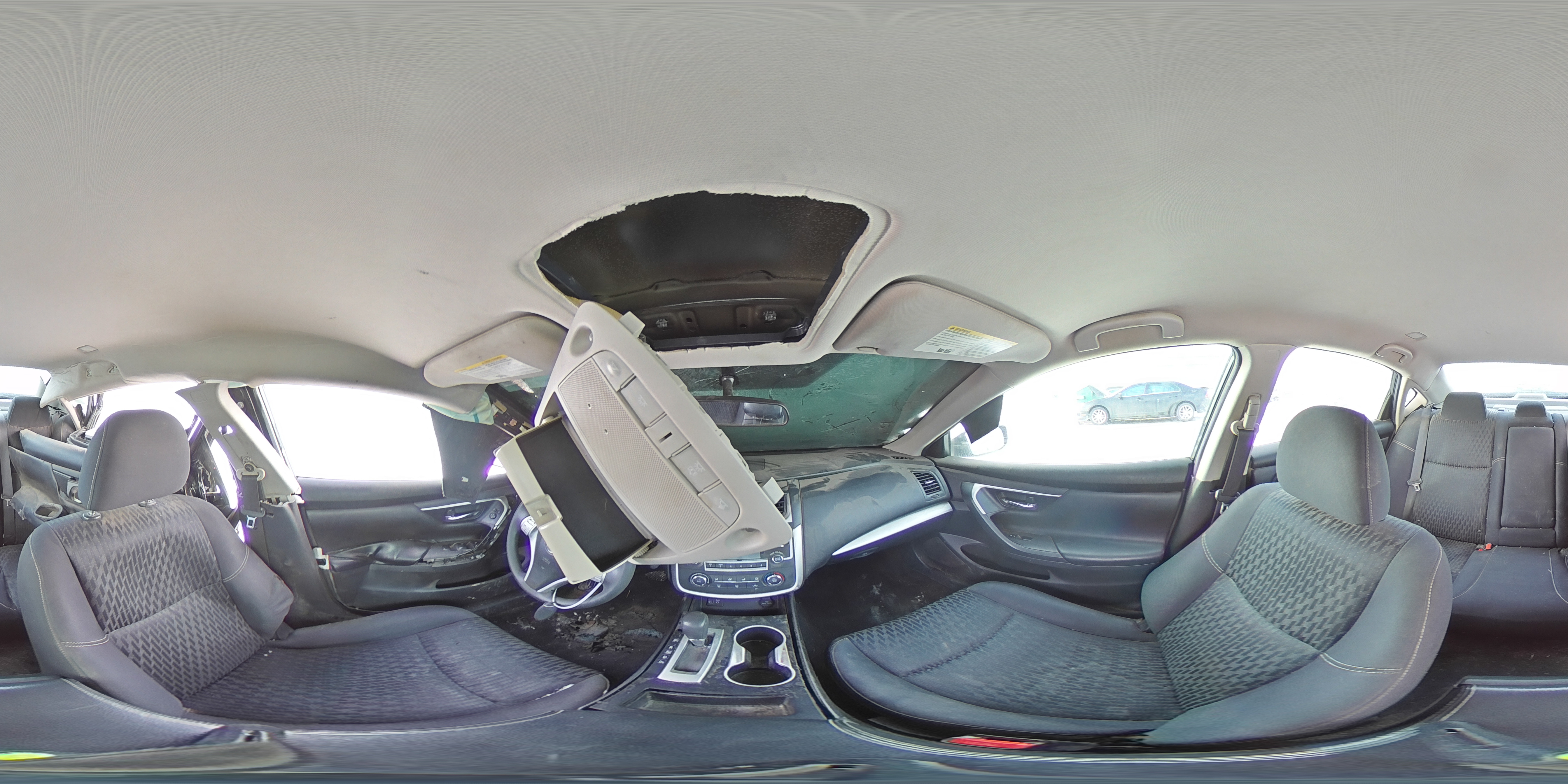 2017 Nissan Altima - Image 13