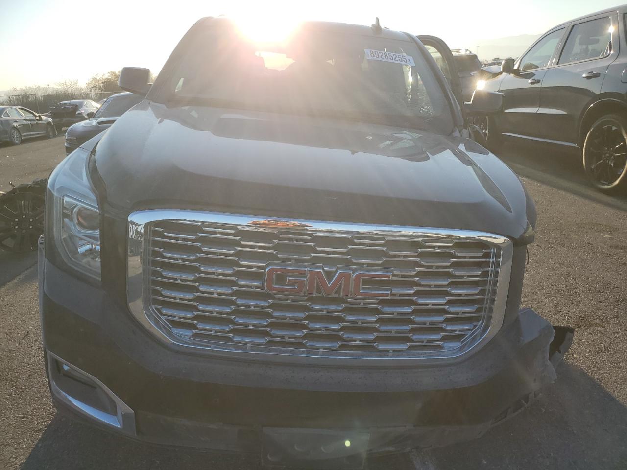 2020 GMC Yukon - Image 5