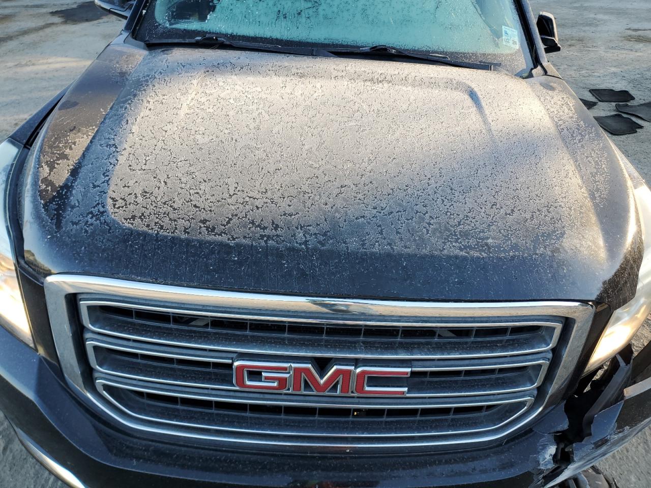 2015 GMC Yukon - Image 14