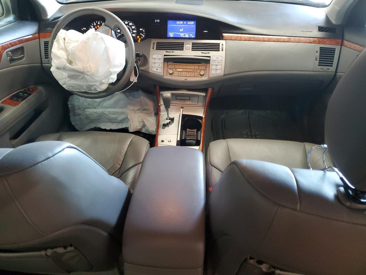 2007 Toyota Avalon - Image 8
