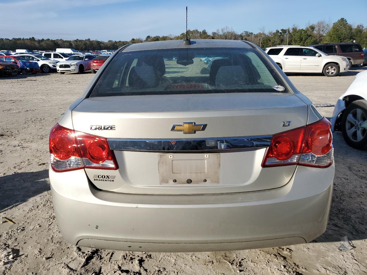 VIN 1G1PE5SB0G7143312 2016 CHEVROLET CRUZE no.6