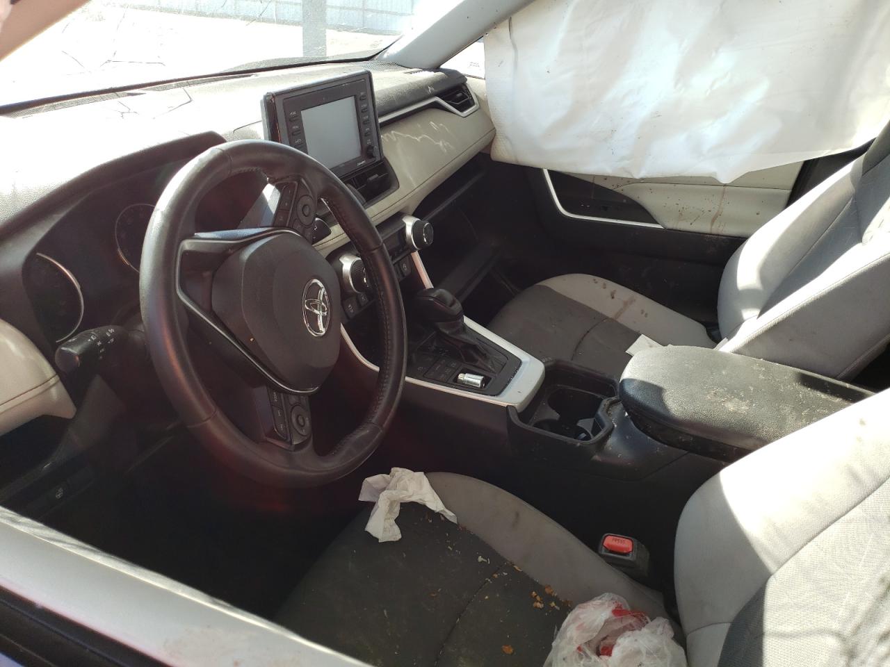 2020 Toyota RAV 4 - Image 8