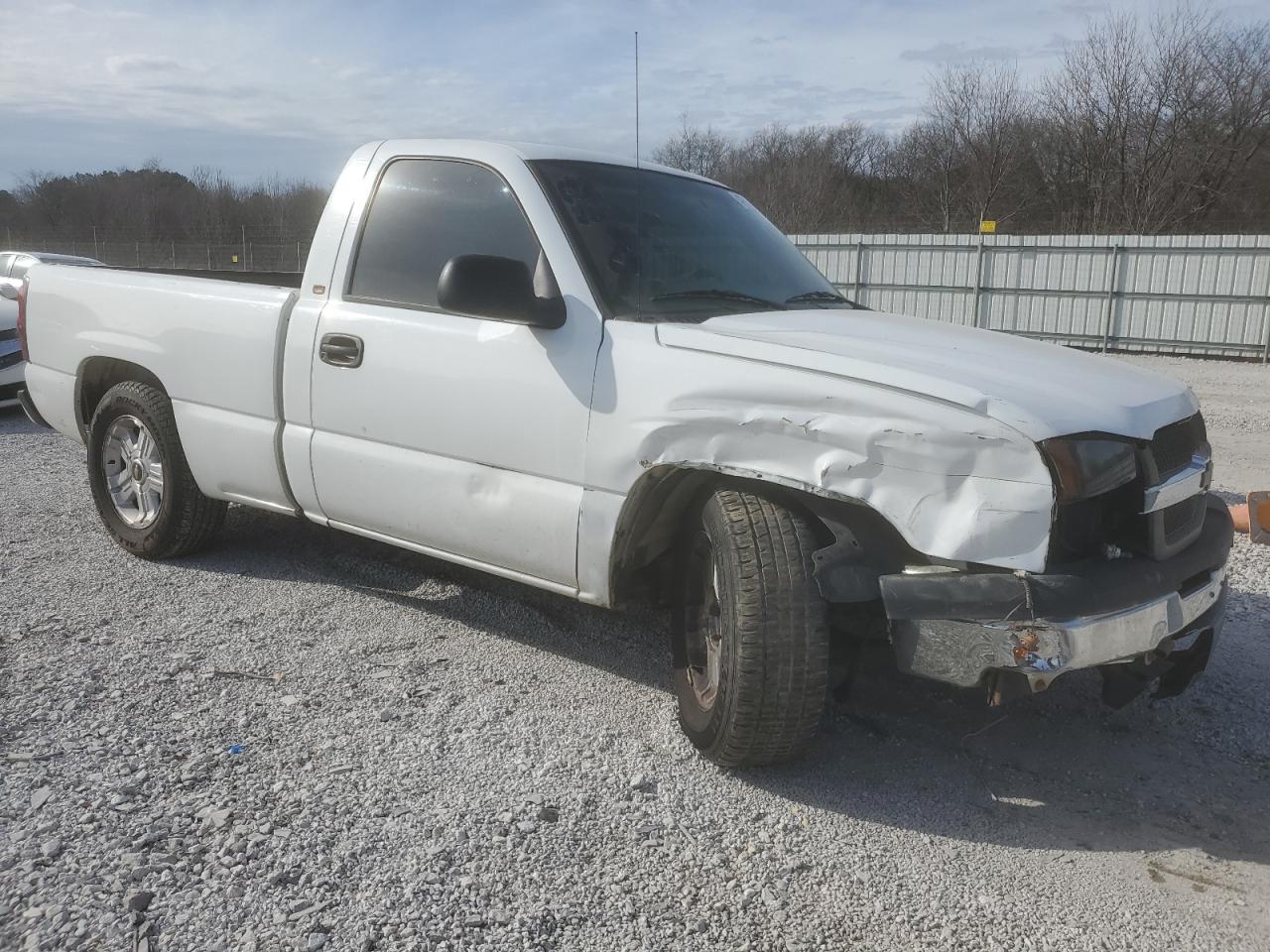 2005 Chevrolet Silverado - Image 4