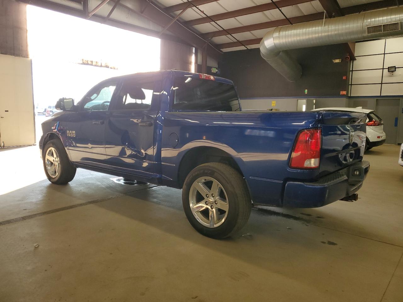 VIN 1C6RR7KG3JS221640 2018 RAM 1500 no.2