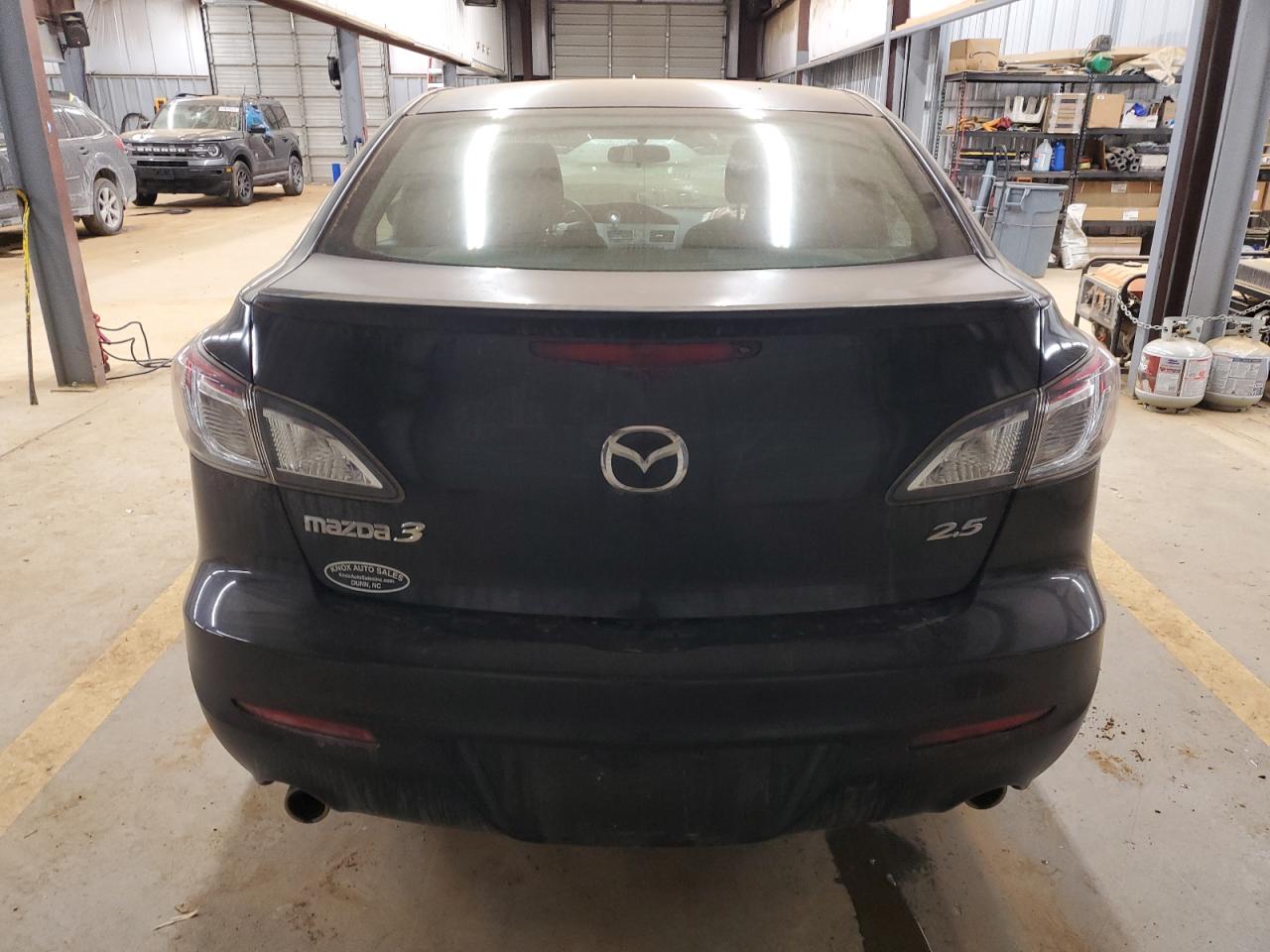 2012 Mazda 3 - Image 6