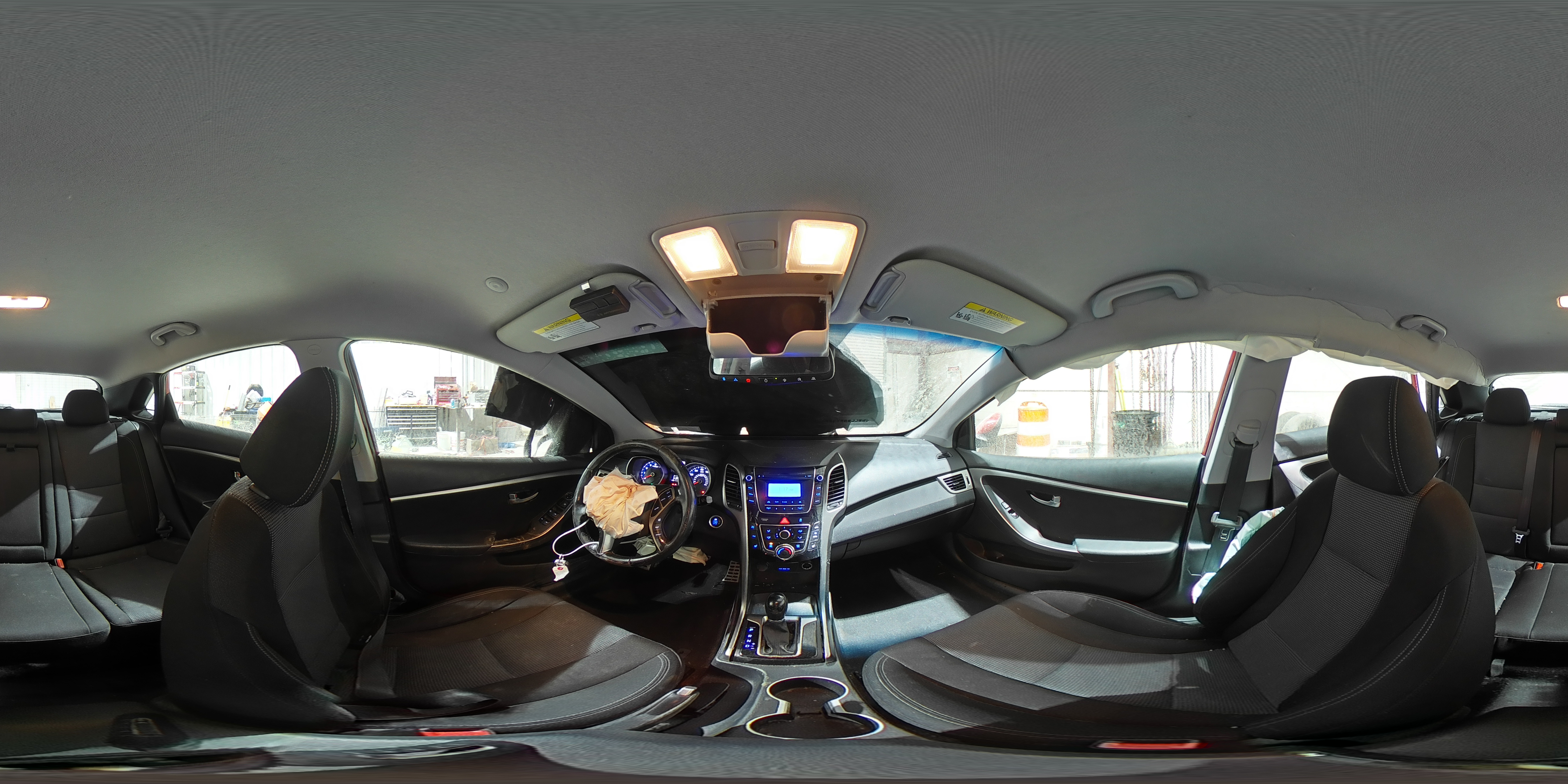 2013 Hyundai Elantra - Image 13