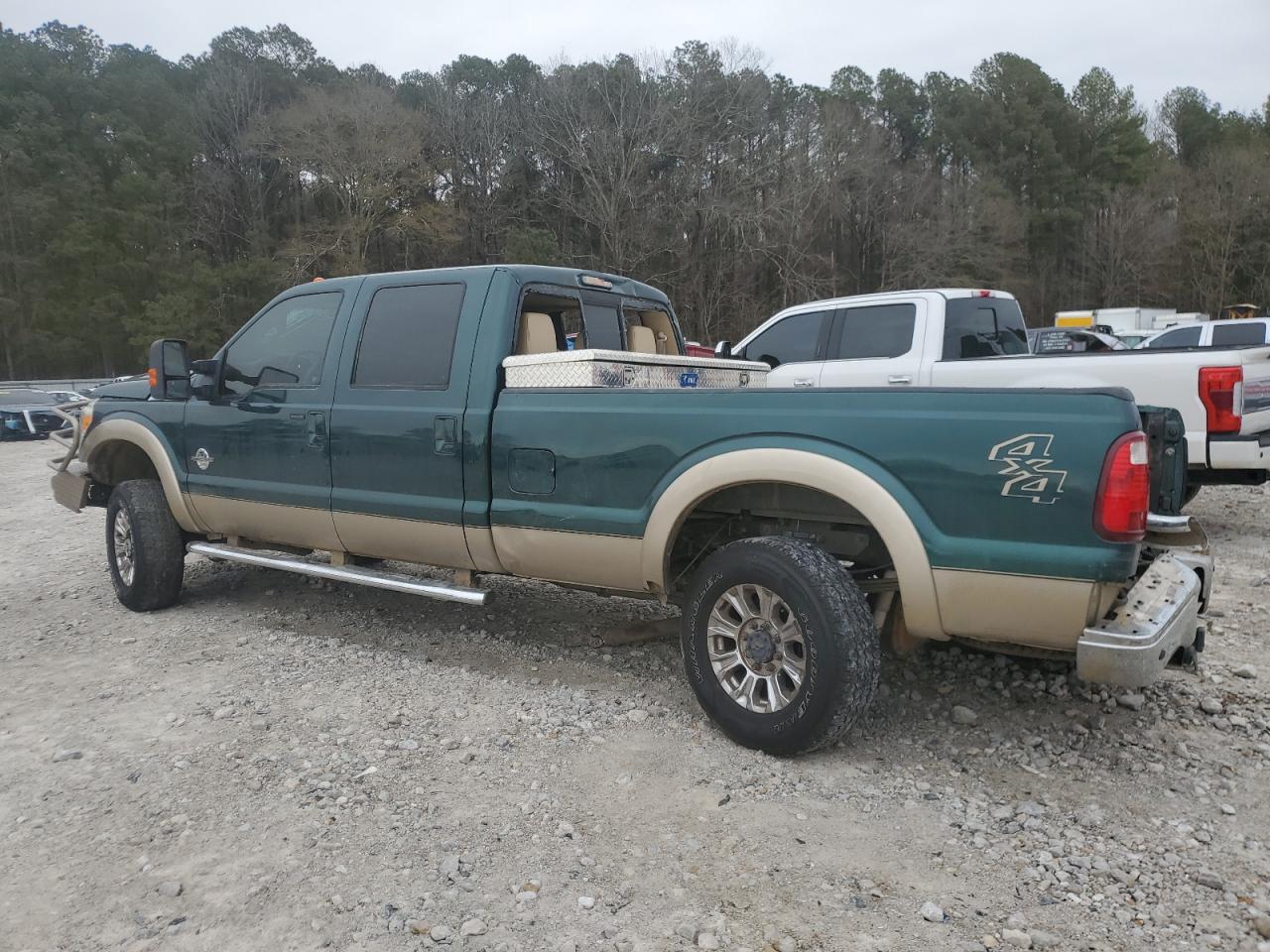 2011 Ford F350 - Image 2