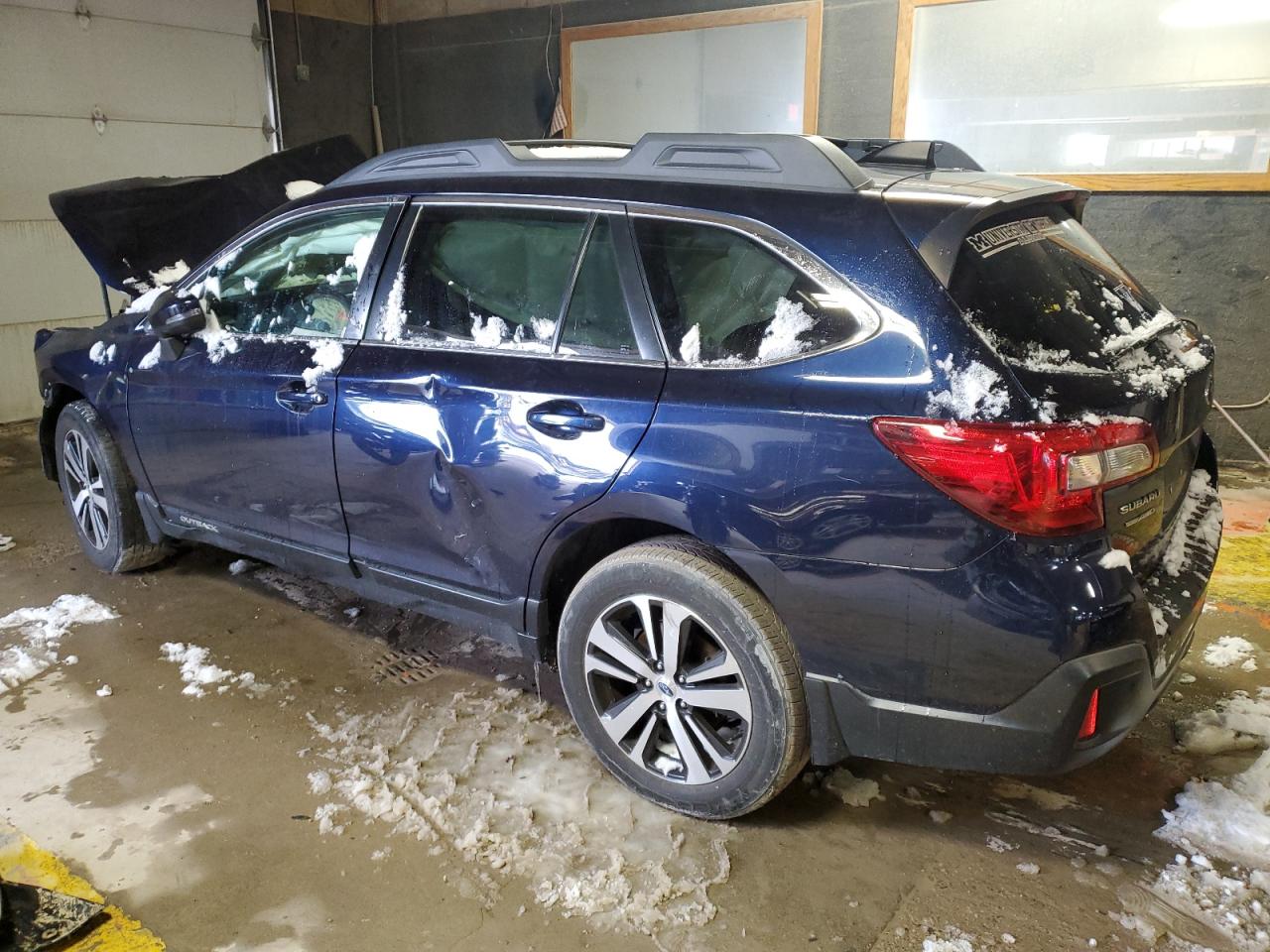 2018 Subaru Outback - Image 2