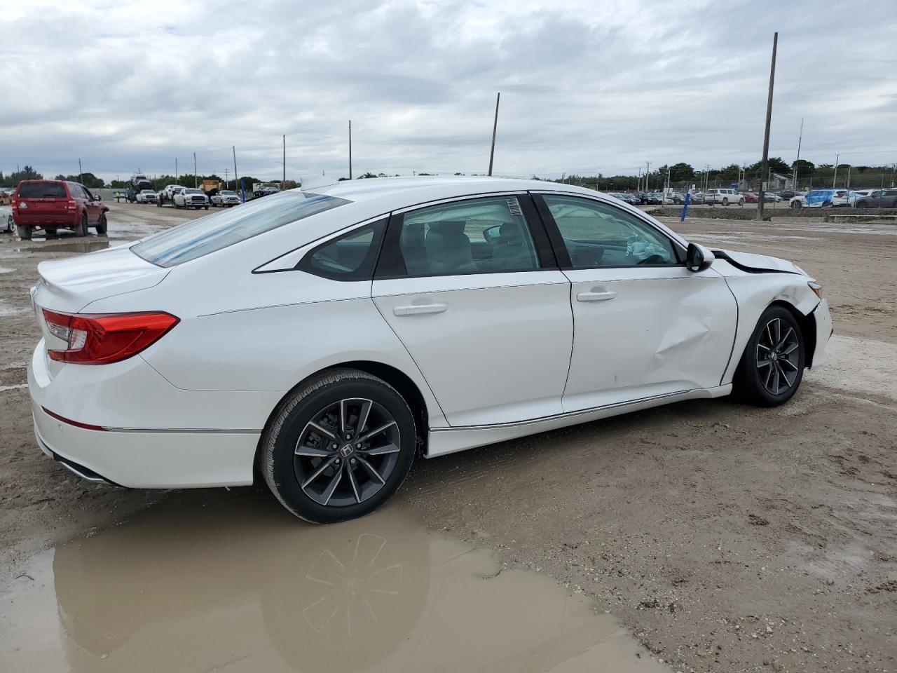 2021 Honda Accord - Image 3