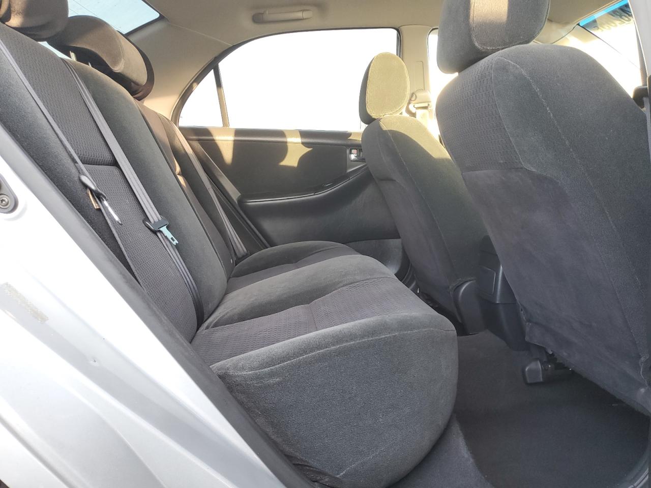 2005 Toyota Corolla - Image 10
