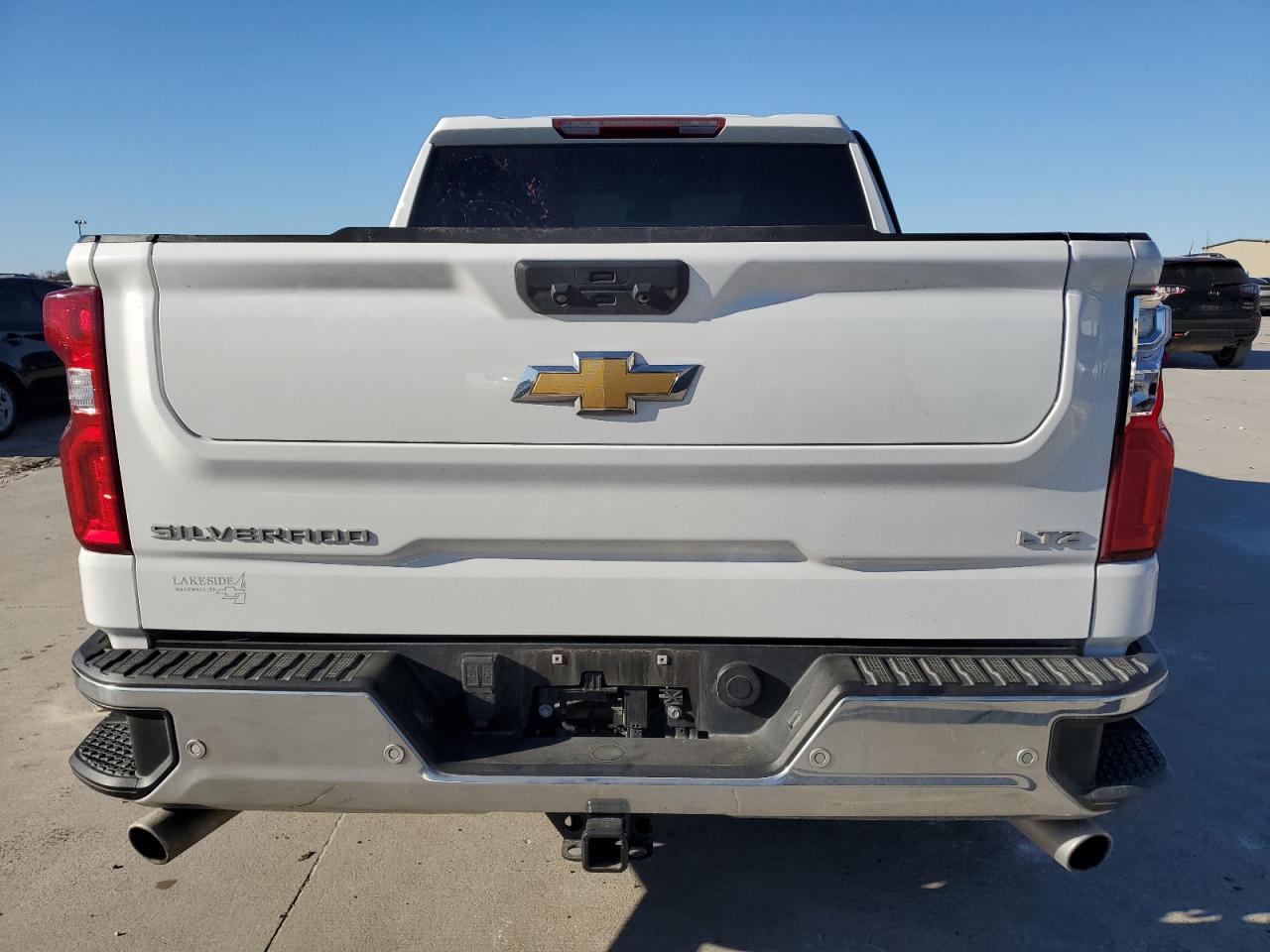 2022 Chevrolet Silverado - Image 6