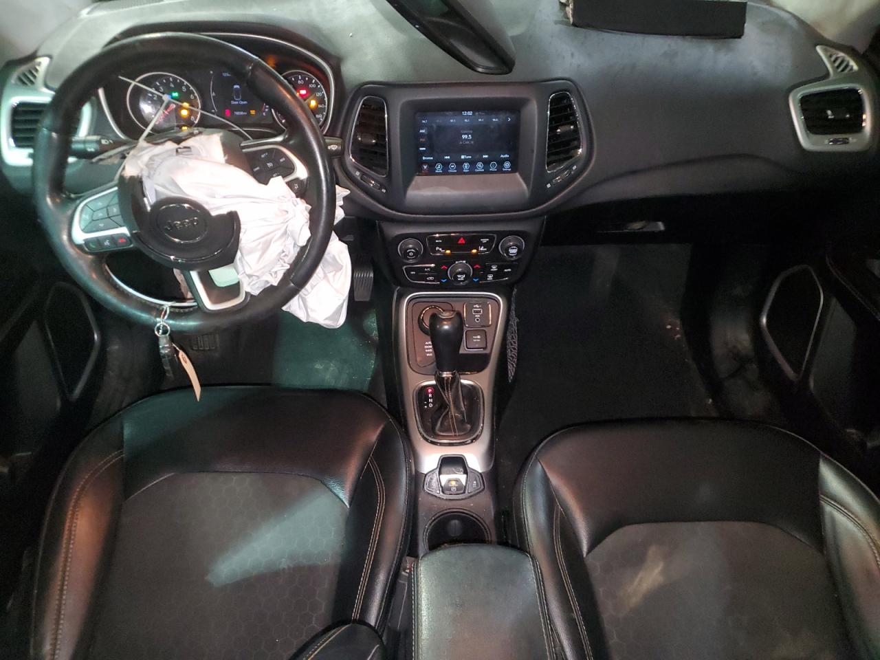 2020 Jeep Compass - Image 8