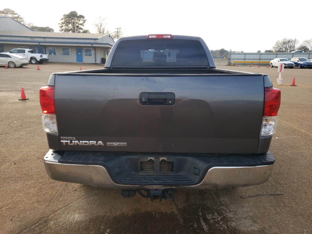 2011 Toyota Tundra - Image 6