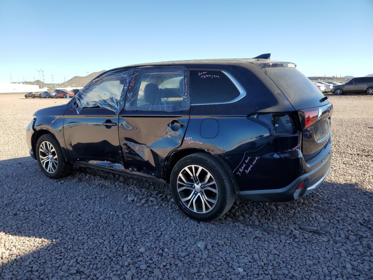 2017 Mitsubishi Outlander - Image 2