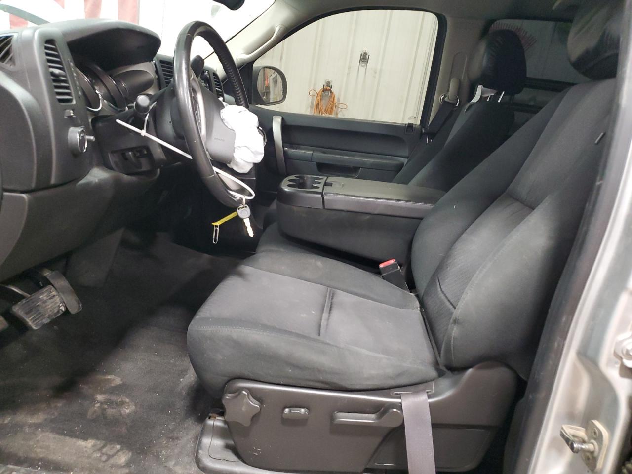 2011 Chevrolet Silverado - Image 7