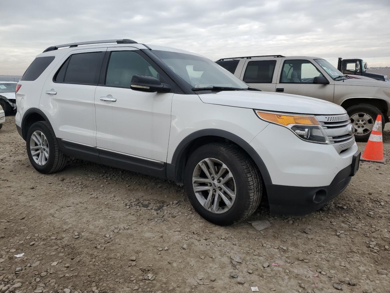 2013 Ford Explorer - Image 4