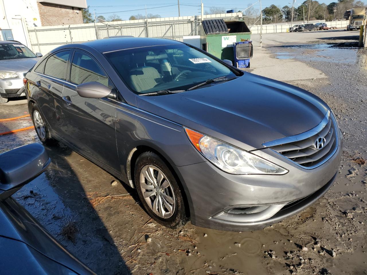 2011 Hyundai Sonata - Image 4