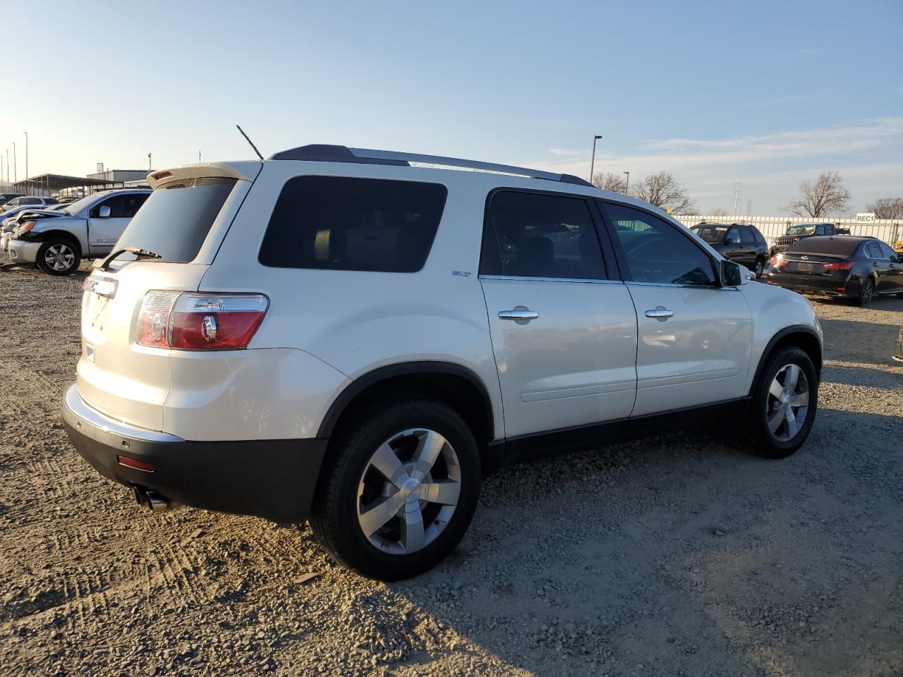 2012 GMC Acadia - Image 3
