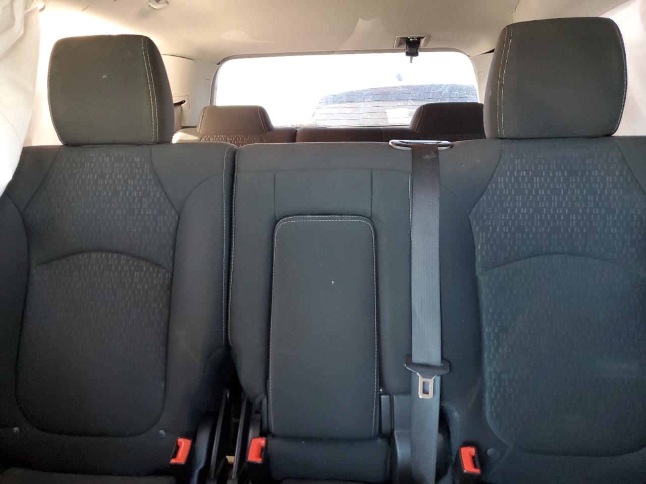2016 GMC Acadia - Image 10