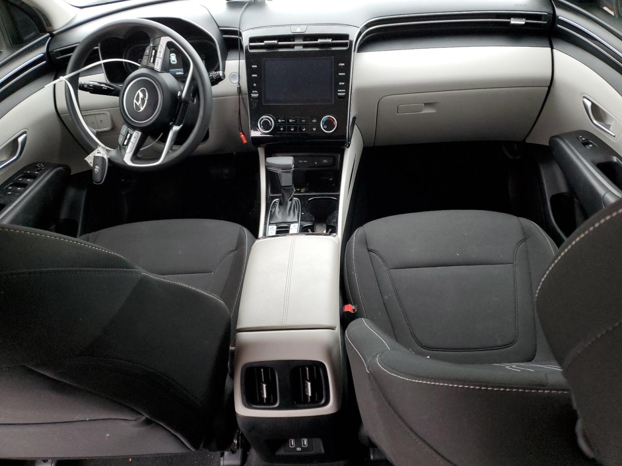 2023 Hyundai Tucson - Image 8