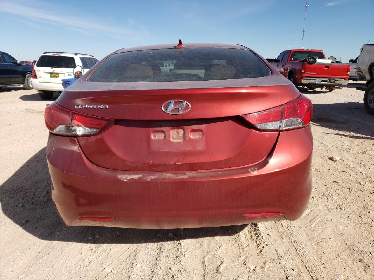 2013 Hyundai Elantra - Image 6