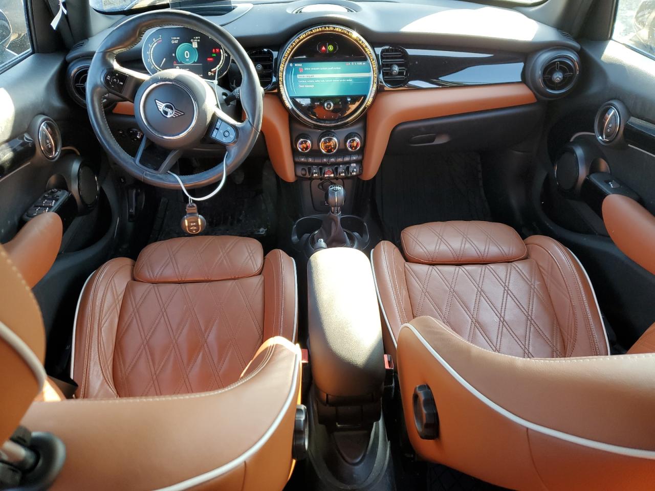 2022 MINI Cooper - Image 8