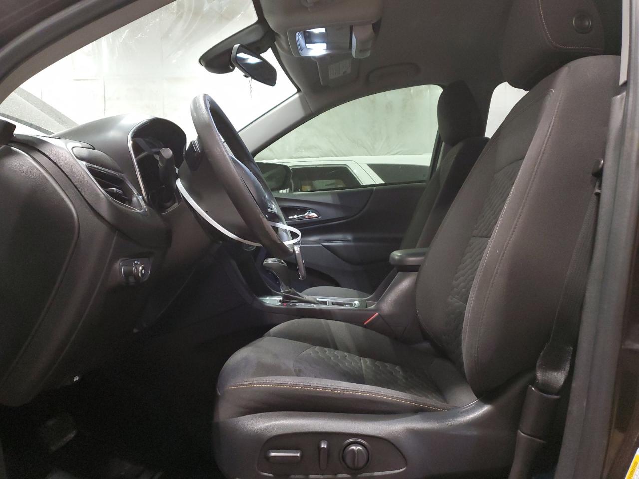 2020 Chevrolet Equinox - Image 7