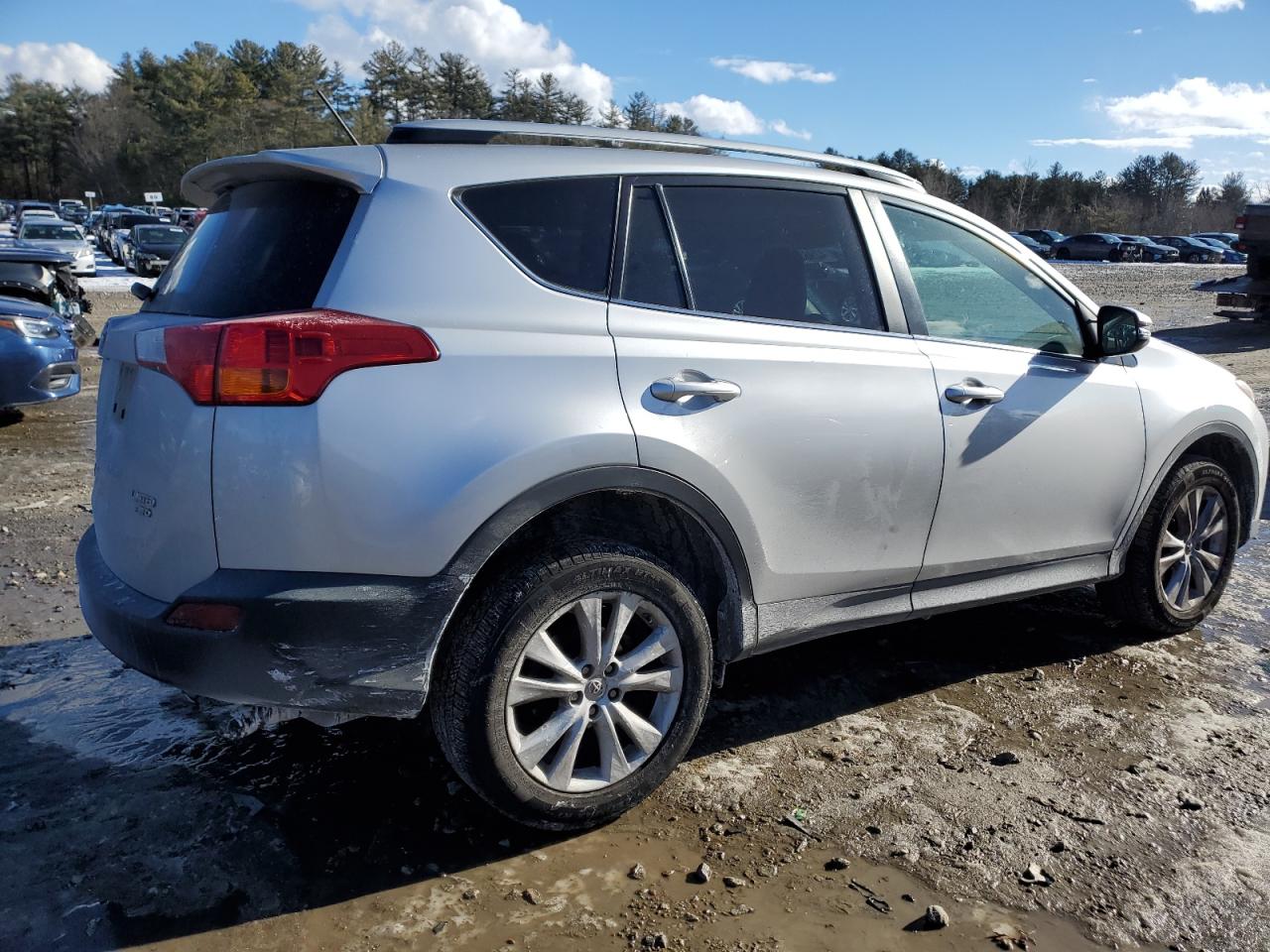 2015 Toyota RAV 4 - Image 3