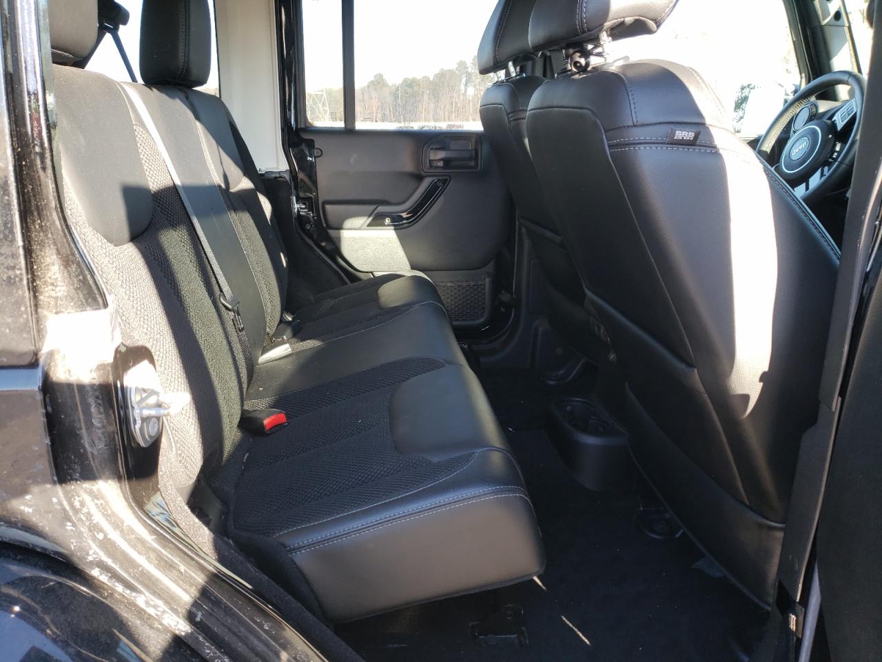 2017 Jeep Wrangler - Image 11