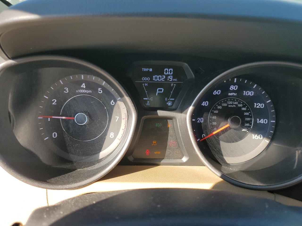 2013 Hyundai Elantra - Image 9