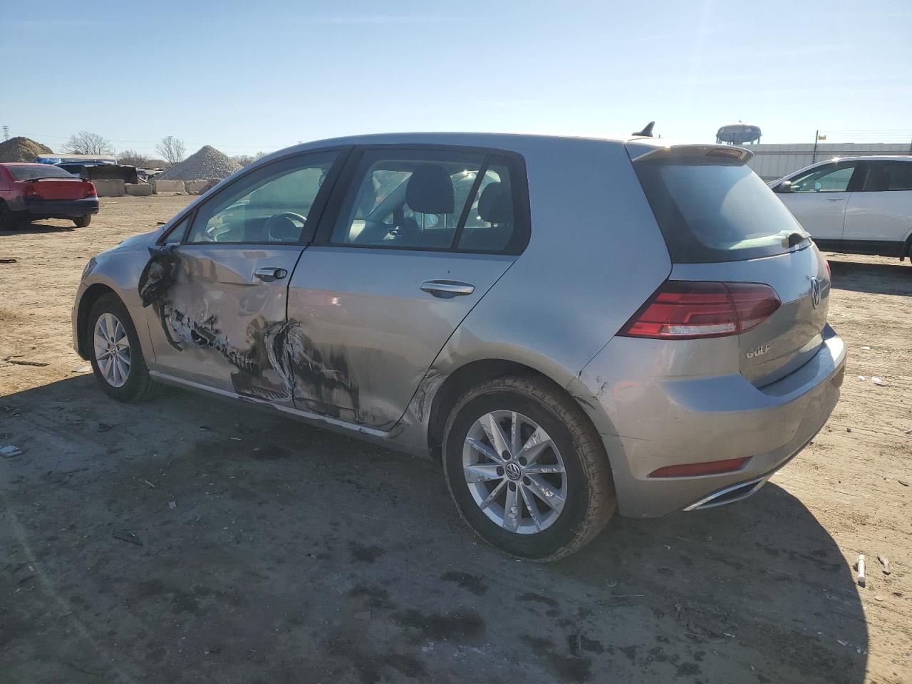 2018 Volkswagen Golf - Image 2