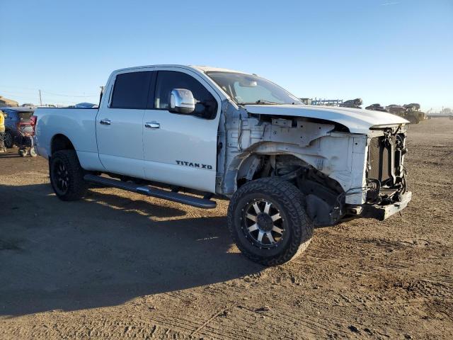 Пикапы NISSAN TITAN 2016 Белый