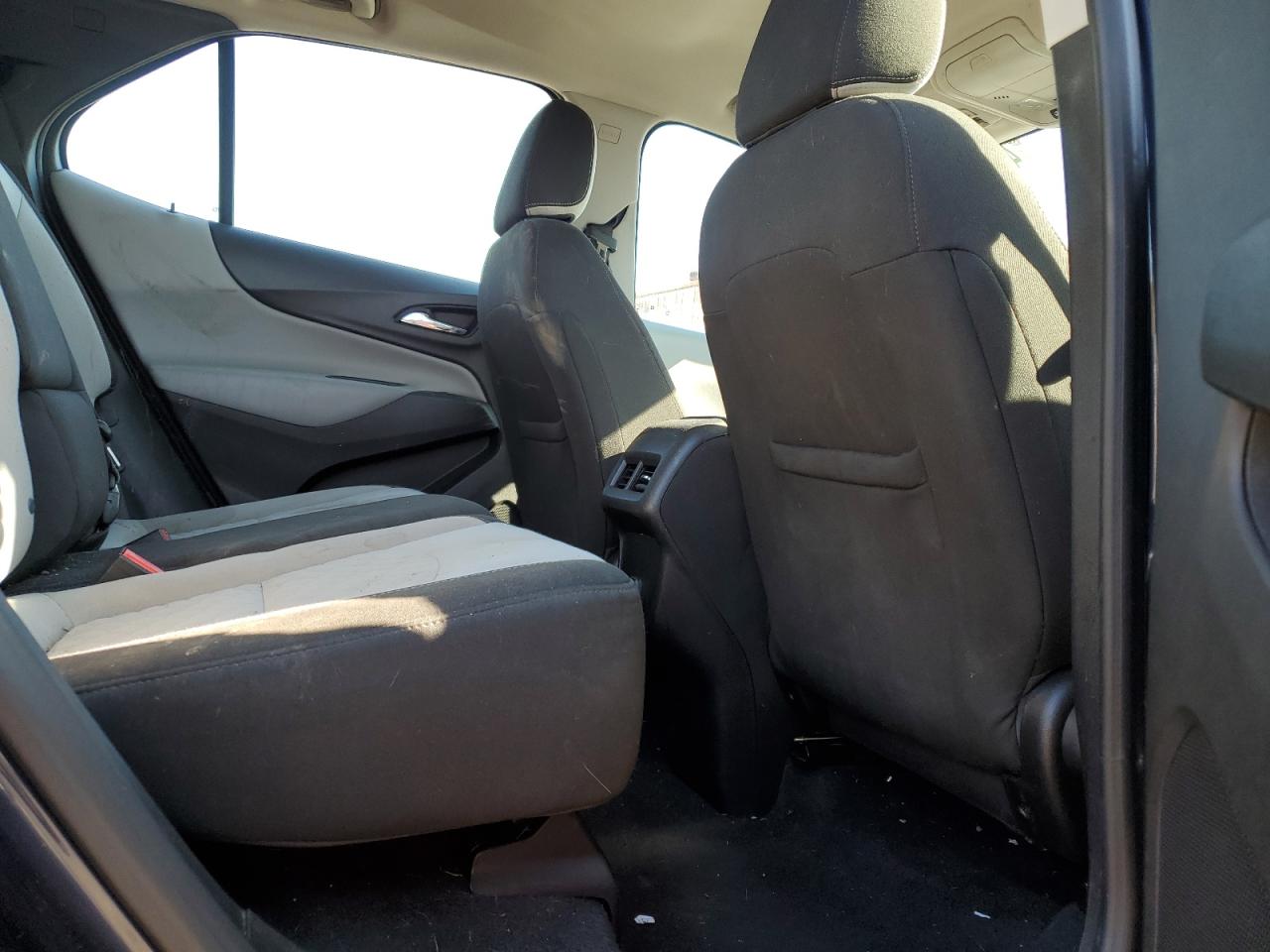2018 Chevrolet Equinox - Image 10