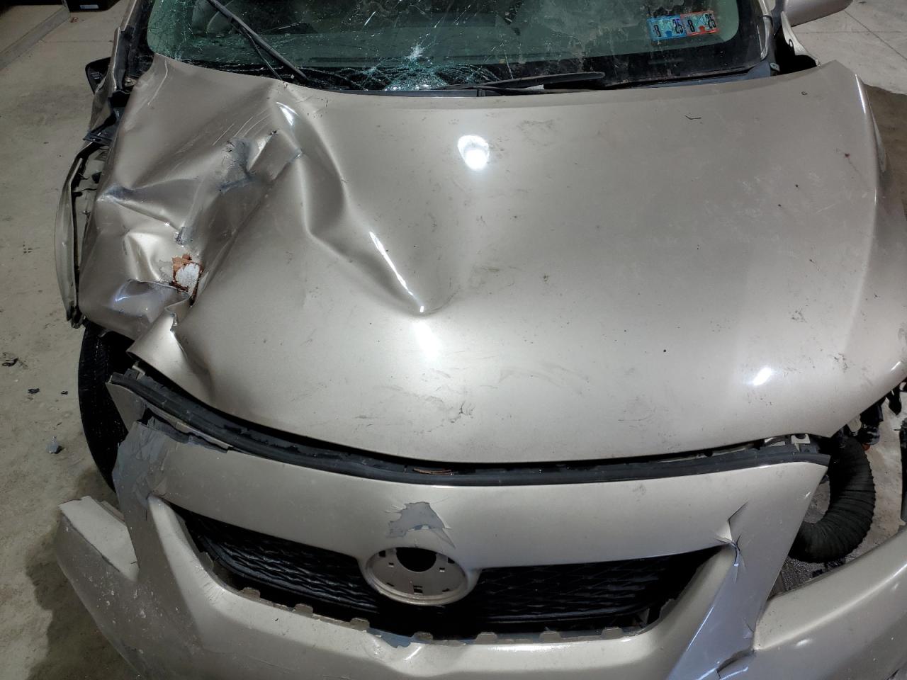 2010 Toyota Corolla - Image 12