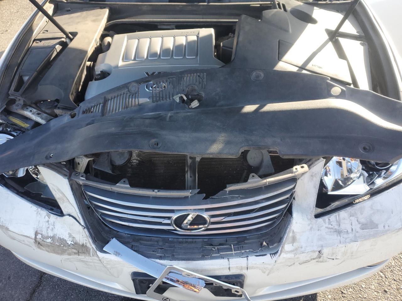 2009 Lexus ES - Image 12