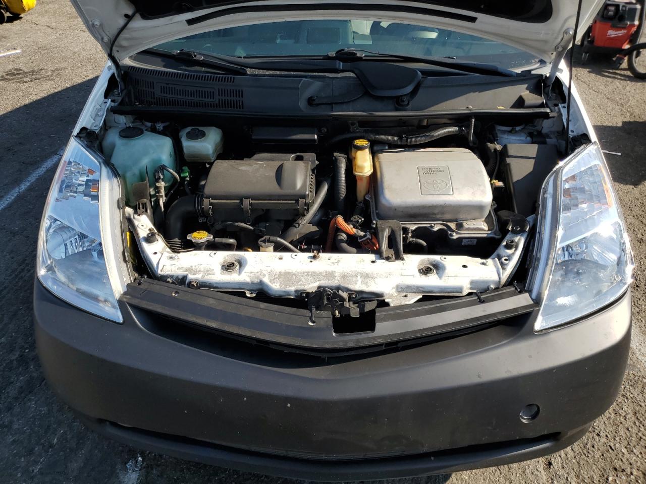 2005 Toyota Prius - Image 11